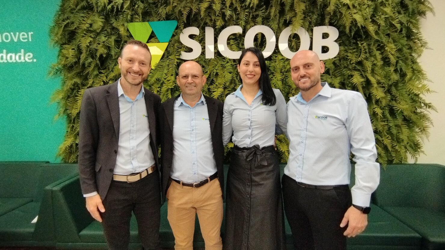 Paulo Camilo, presidente do Sicoob Crediuac, lidera junto à sua equipe a expansão da cooperativa. – Foto: Luís Longhini