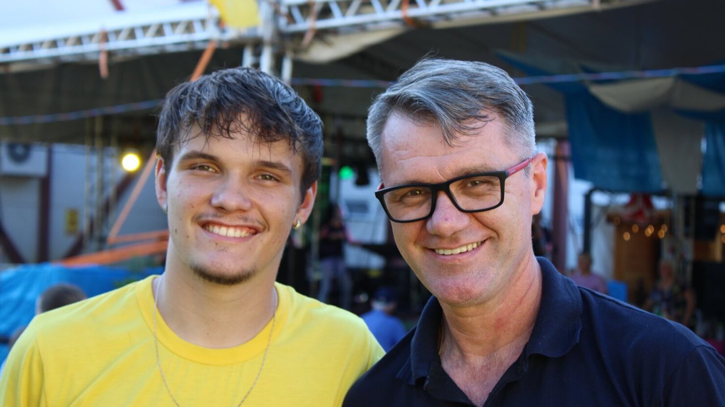 Pai e filho, unidos pelo amor e pela paix�o pelo r�dio. 🎙️❤️ - Foto: Lu�s Longhini