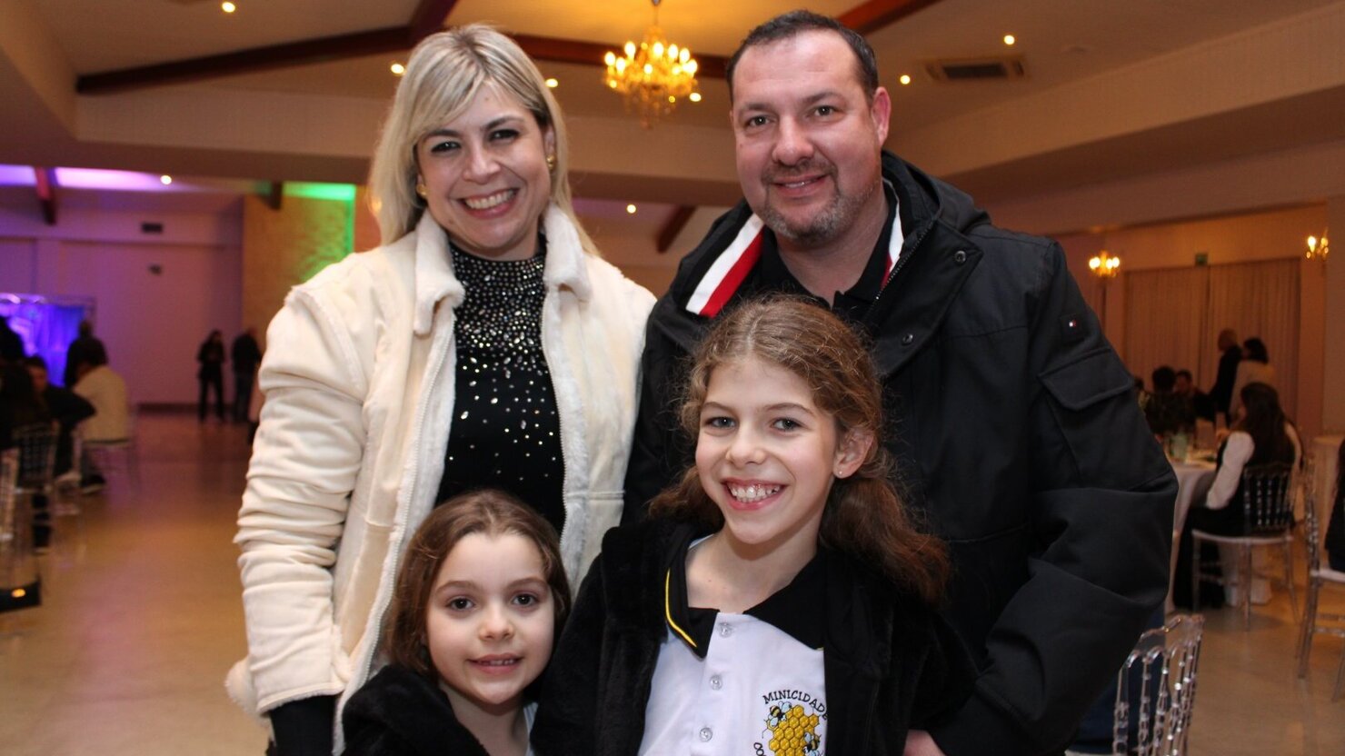 Famlia Zuse Zandonay: amor, unio e ternura que inspiram em cada gesto. - Foto: Lus Longhini