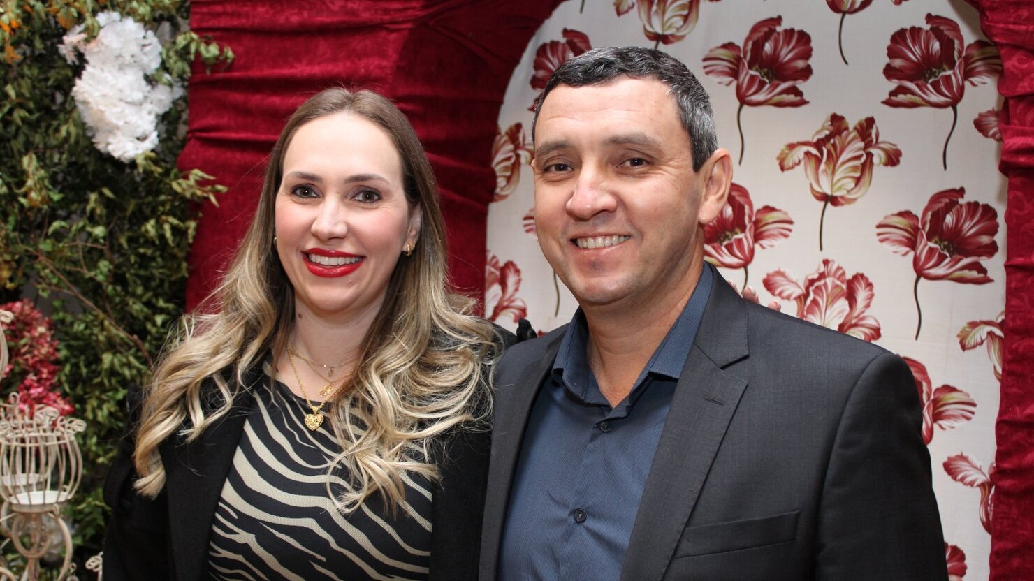 Carisma e sintonia: Tamara e Carmiliano do Amarante, sempre elegantes e queridos nos grandes encontros da sociedade. - Foto: Lu�s Longhini