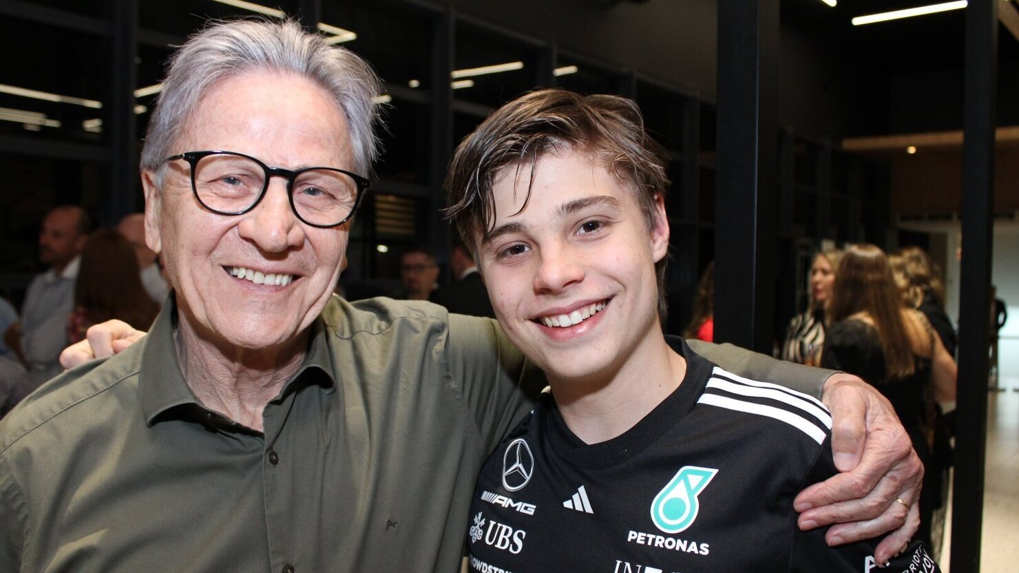 Renato Garibotti e o neto Vicenzo em sintonia e carinho que emocionam. - Foto: Lu�s Longhini