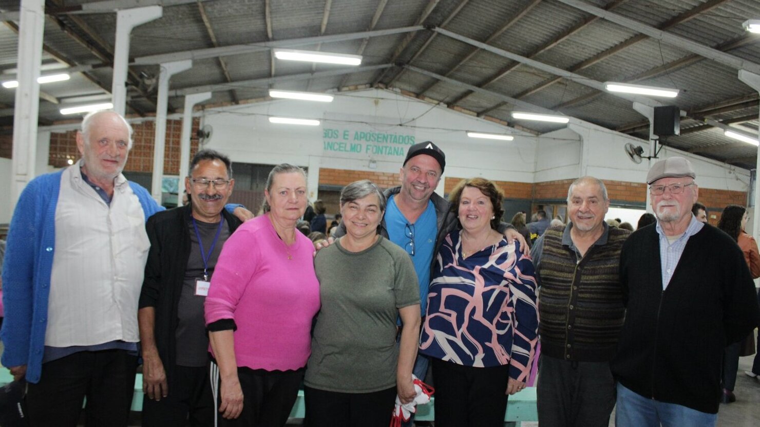 Diretoria do RAF comemorando o sucesso da edi��o do Caf� Colonial. - Fotos: Lu�s Longhini