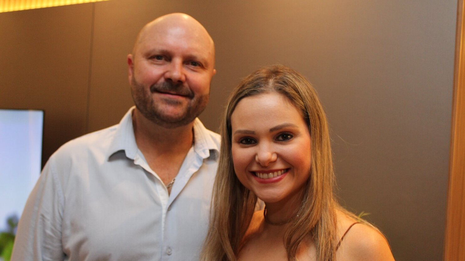 Jovens, queridos e do bem, Nilinho e Bruna s�o espontaneidade que encanta por onde passam. - Foto: Lu�s Longhini