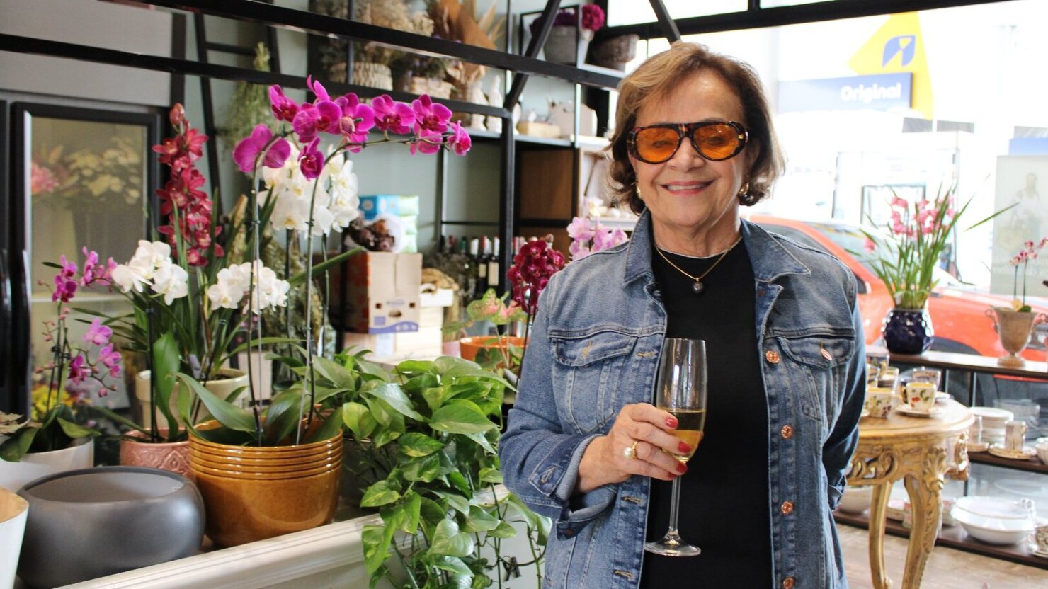 Verinha, sempre radiante, elegante e cheia de charme. - Foto: Lu�s Longhini