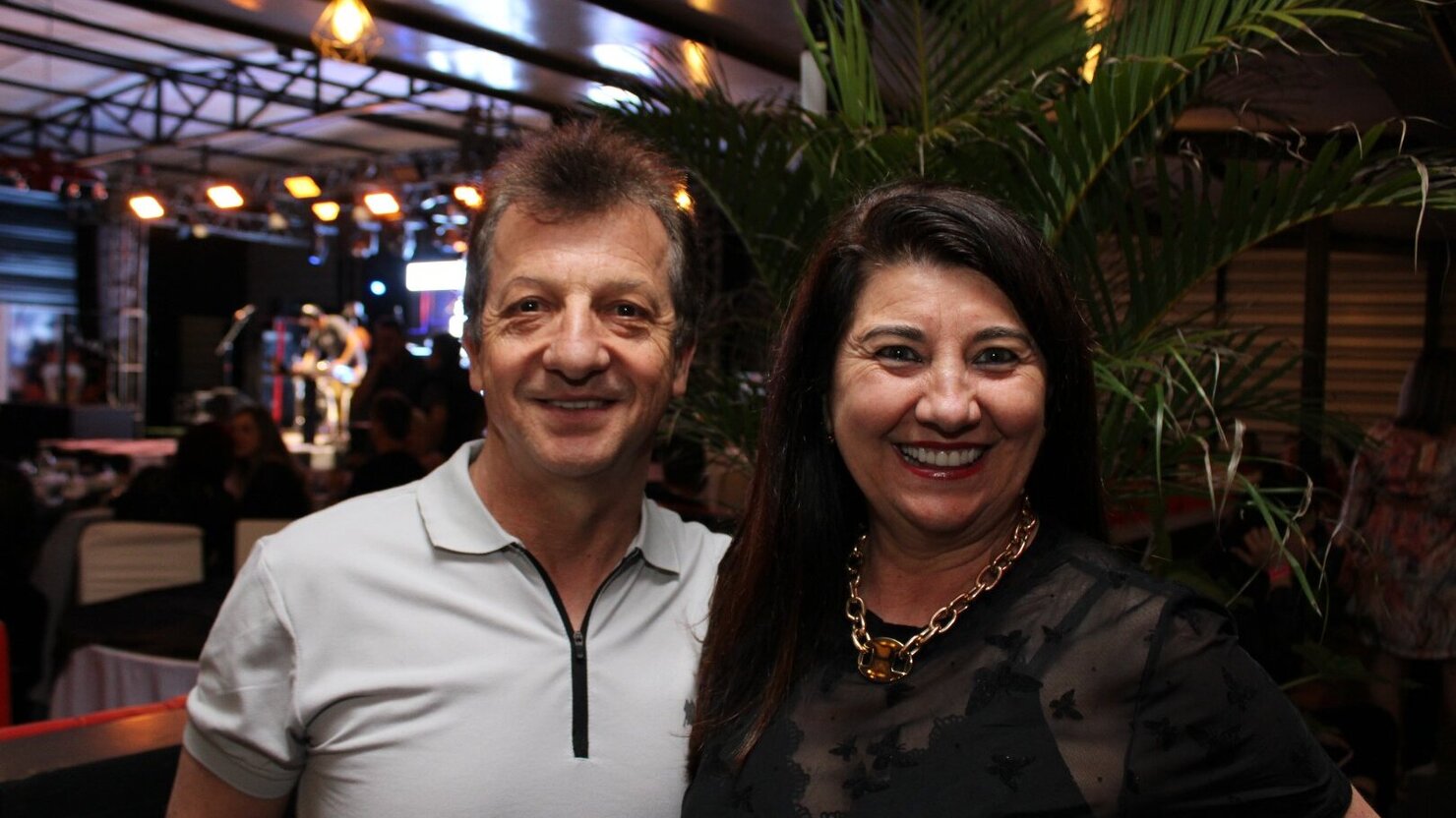 Chiquinho e Ivone � simpatia, cumplicidade e muito charme na noite Flashback! - Foto: Lu�s Longhini