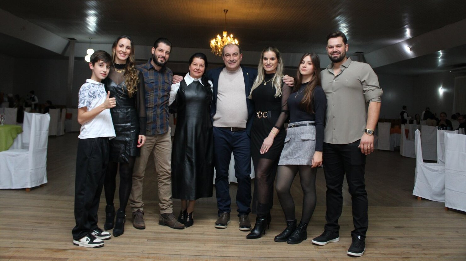 Valdemiro Valcir Negretti celebra seus 66 anos em momento especial ao lado da fam�lia. � Fotos: Lu�s Longhini