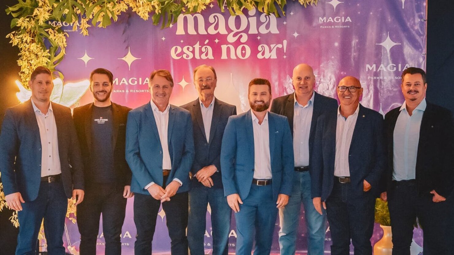 S�cios do Grupo Magia, Igor Schwingel, Matheus Mattiello, Nadir Mattiello, Werner Kunze, Juarez Tavares, Juar�s Sandi, Moacir Luchezi e Ir�dio Mayer. - Foto: Grupo Magia