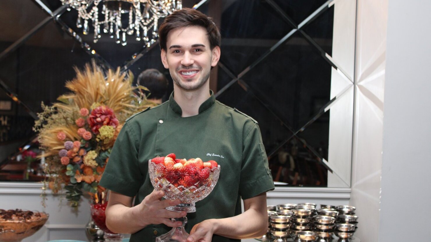 Chef Evandro Antunes e a equipe do Restaurante 29 de Julho preparam uma noite dos Deuses aos apaixonados. - Foto: Lu�s Longhini