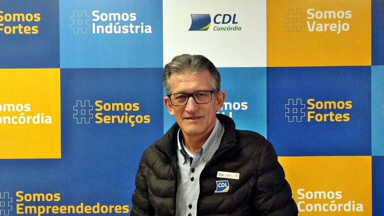 Valmir da Costa encerra ciclo de 40 anos na CDL de Conc�rdia, marcado por dedica��o e conquistas. � Foto: Lu�s Longhini, Arquivo/R�dio Rural, 04/08/2025